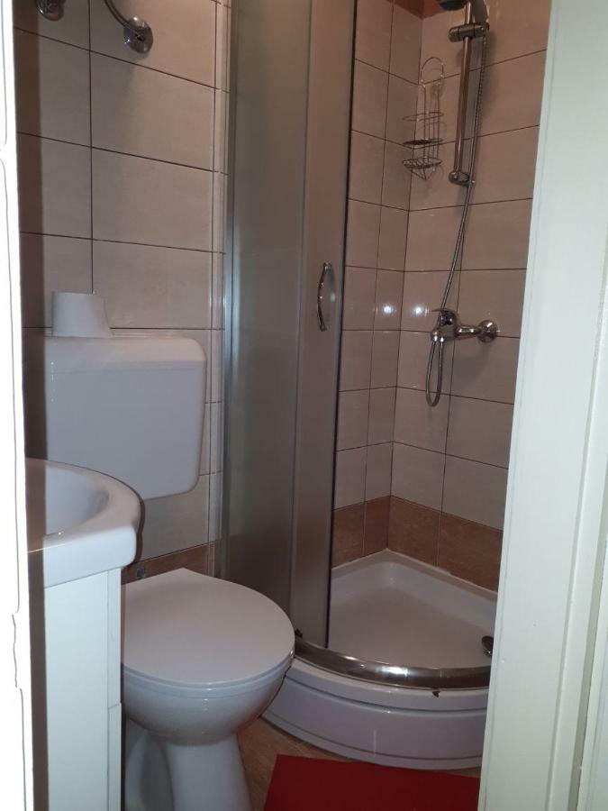 Guest House Robert i Mirna Bale Extérieur photo