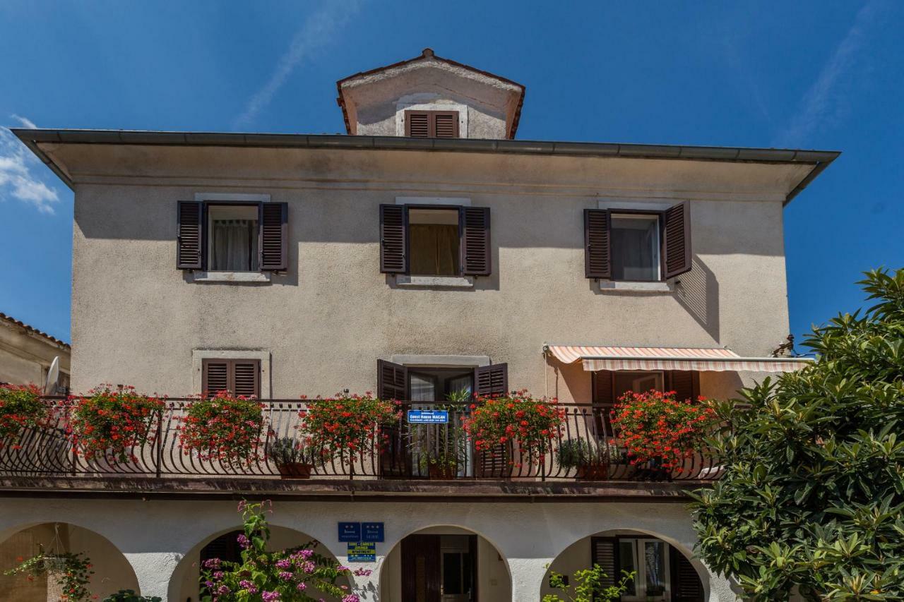 Guest House Robert i Mirna Bale Extérieur photo