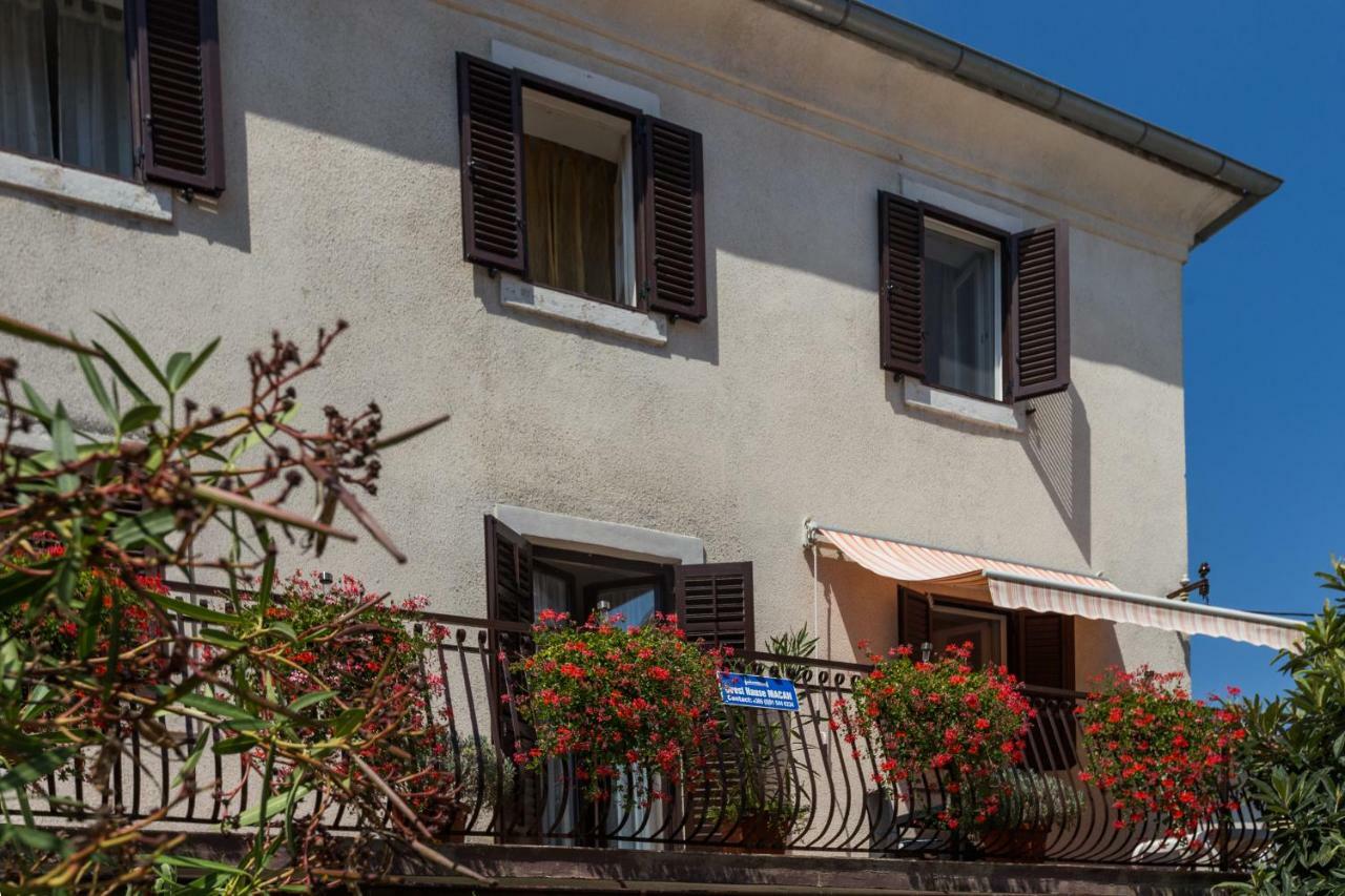 Guest House Robert i Mirna Bale Extérieur photo